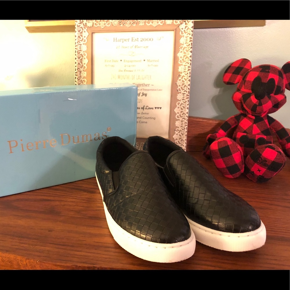Chic Soul Pierre Dumas Slip On Sneakers